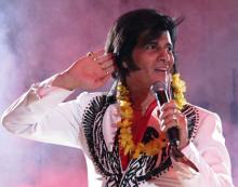 Elvis Tribute Show - Dean Vegas