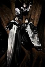 Stilts art deco