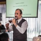 The Singing Waiter
