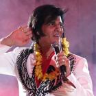 Elvis Tribute Show - Dean Vegas